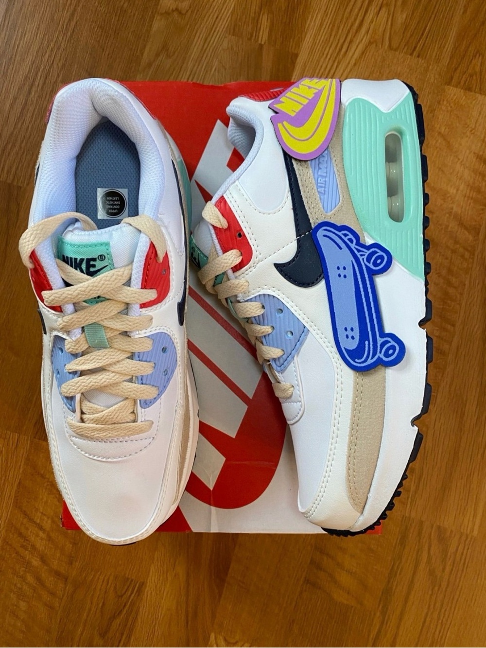 New boys girls Nike Sz 5.5Y shoes Air Max 90